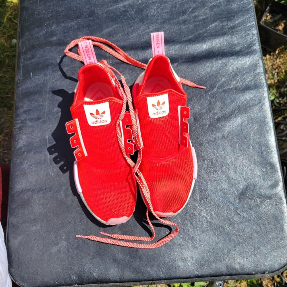 Adidas NMD R1 Valentines Edition Red Sneakers Siz 9.5